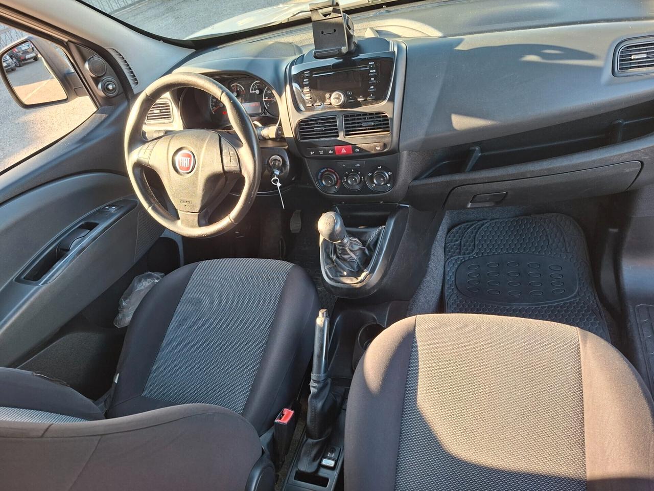 Fiat Doblò 1.4 T-Jet Natural Power - 2013