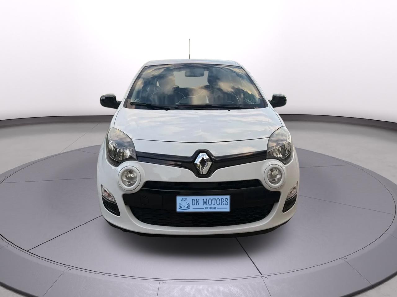 Renault Twingo nightday 1.2 benzina 2014 neo patentati
