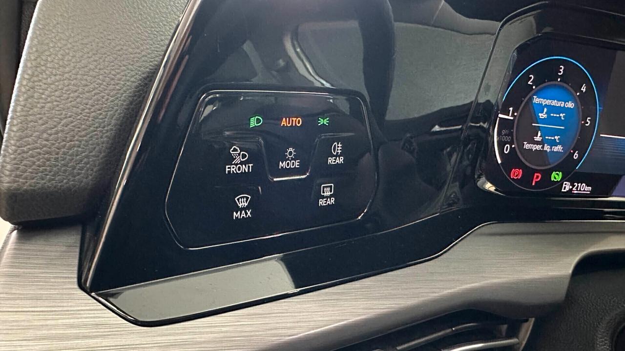 Volkswagen Golf 2.0 TDI 150 CV DSG SCR Style