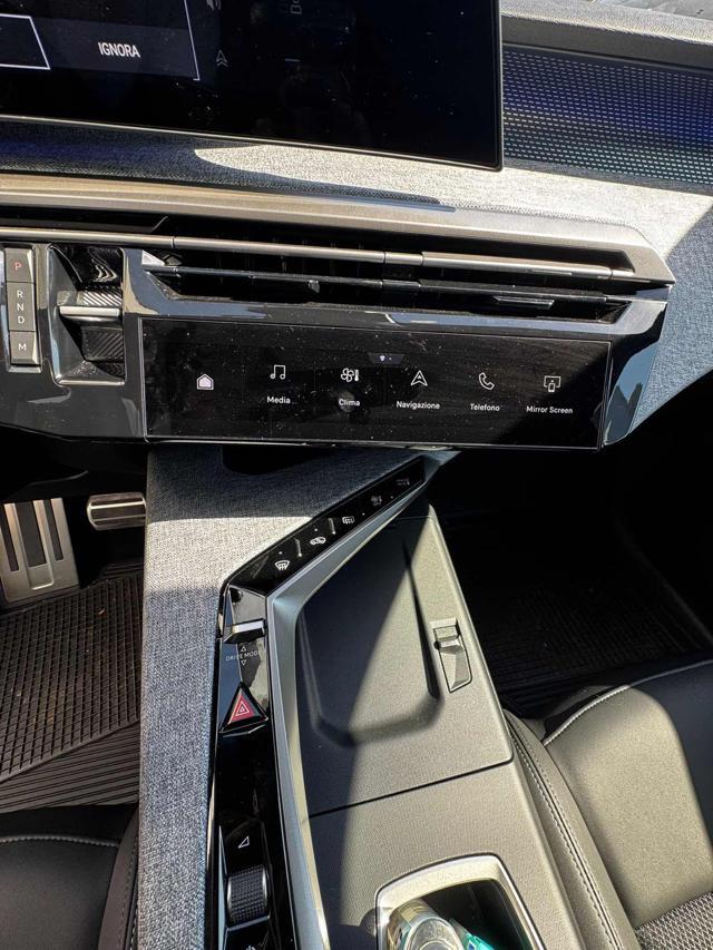 PEUGEOT 3008 Hybrid 136 e-DCS6 GT