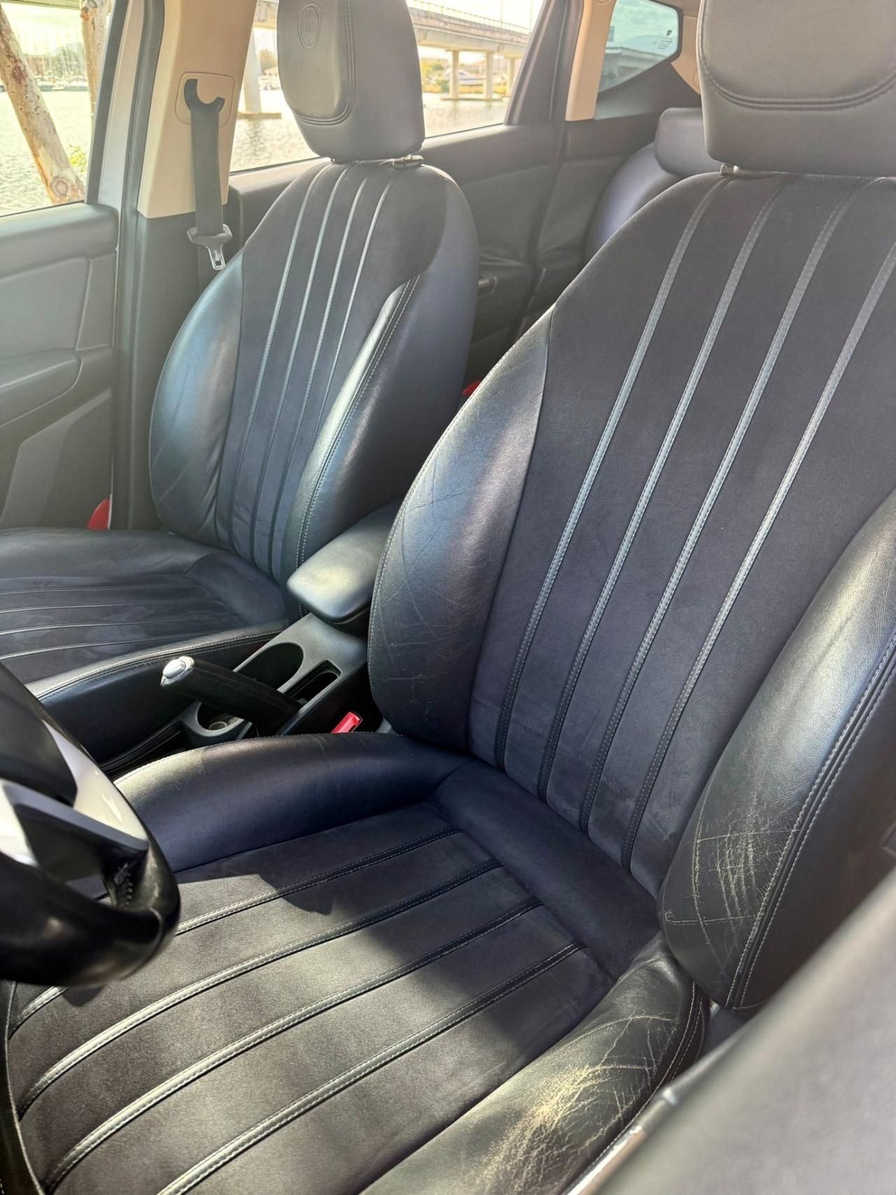 Lancia Delta 2.0 mtj DPF Ptatinum (121kw)