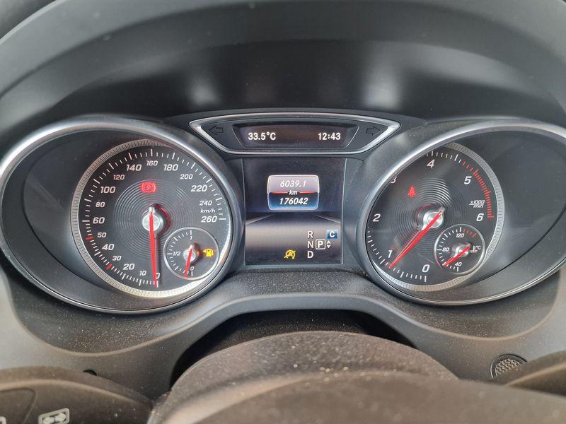 Mercedes-Benz GLA-X156 2017 - GLA 180 d Sport auto