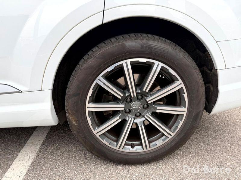 Audi Q7 V6 3.0 TDI 150kW quattro tiptronic