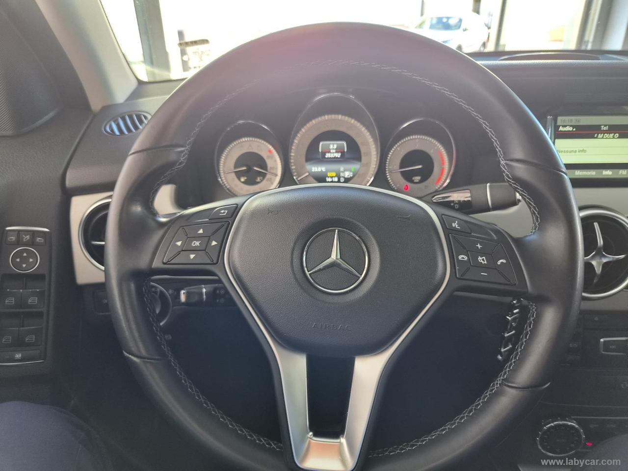 MERCEDES-BENZ GLK 200 CDI Premium Automatic