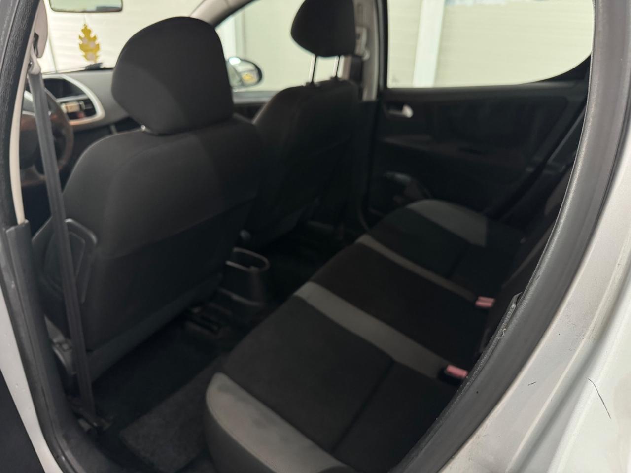 Peugeot 207 1.4 HDi 70CV 5p. ONE Line