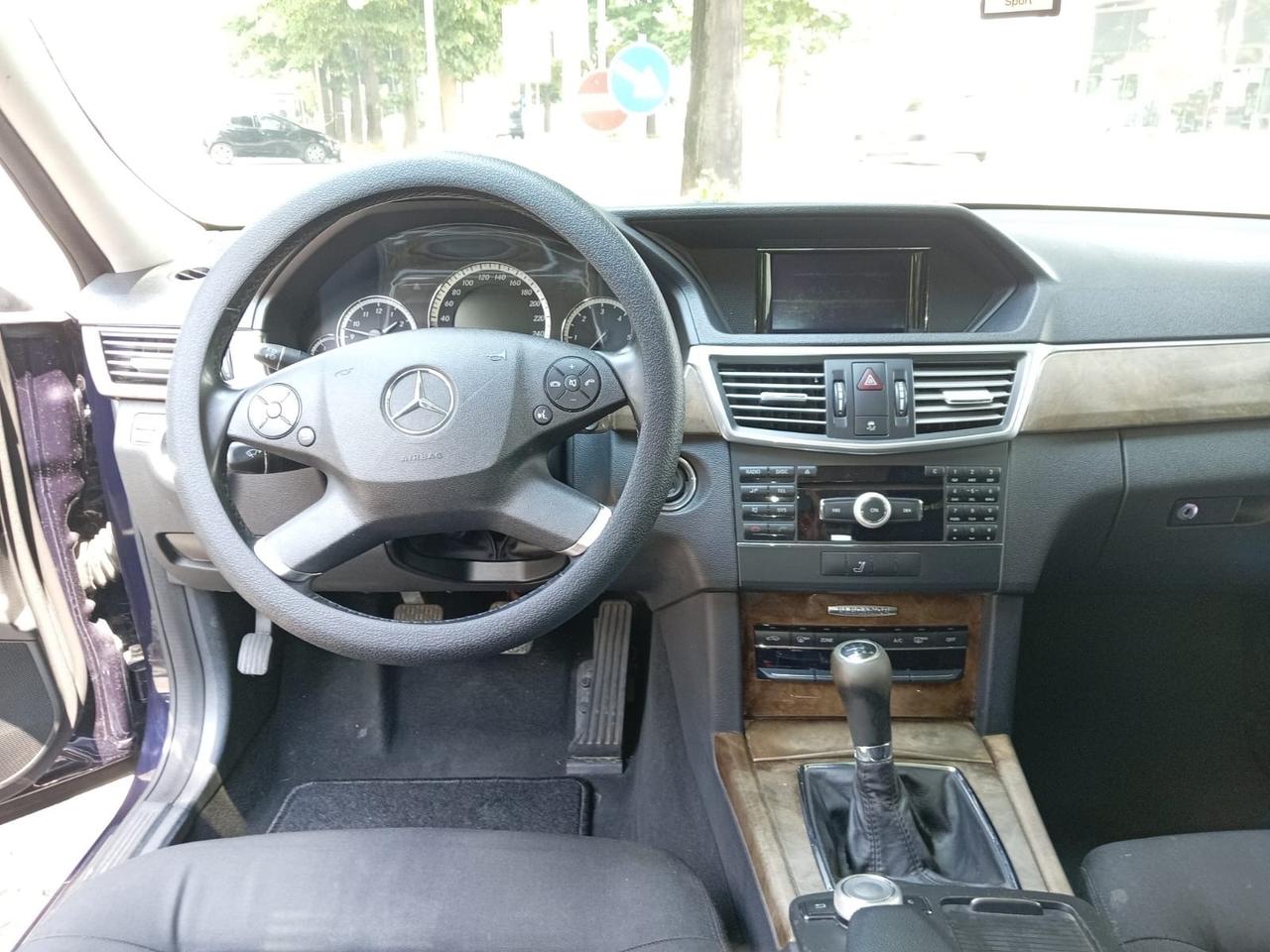 Mercedes-benz E 250 E 250 CDI S.W. BlueEFFICIENCY Avantg.AMG