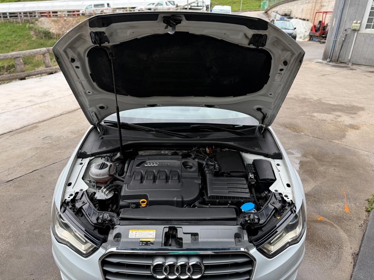 AUDI A3 CABRIO 2.0 TDI S-LINE AMBITION S-TRONIC 150CV