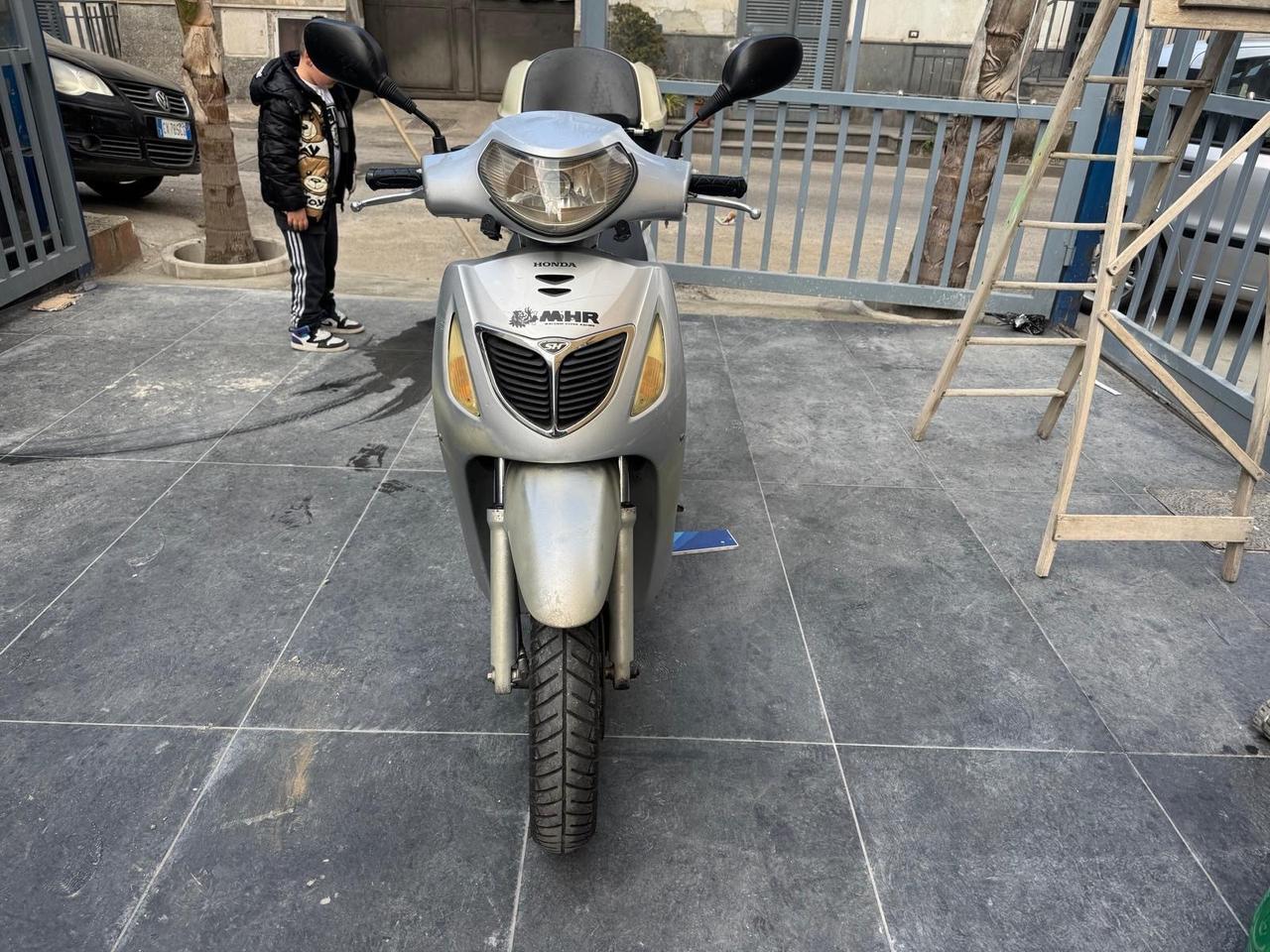 Honda SH 150 Sport