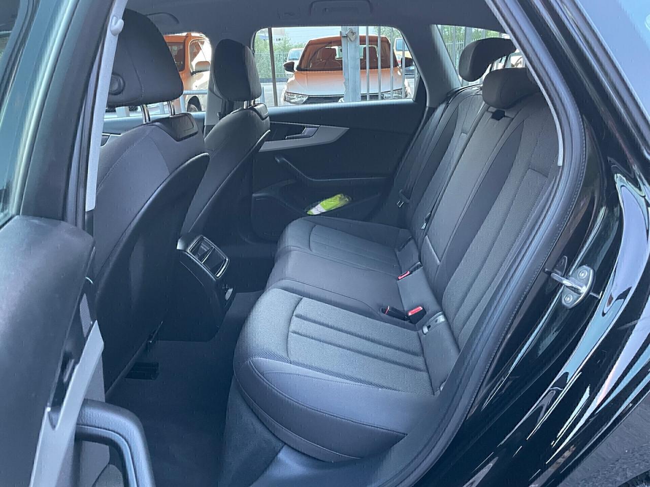 Audi A4 Avant 35 TDI/163 CV S tronic Business Advanced
