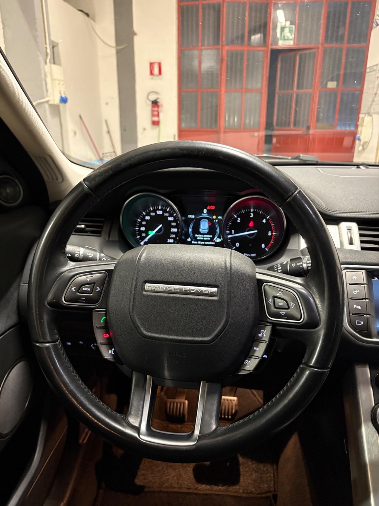 Land Rover Range Evoque 2.0 TD4 150 CV 5p. SE Dynamic