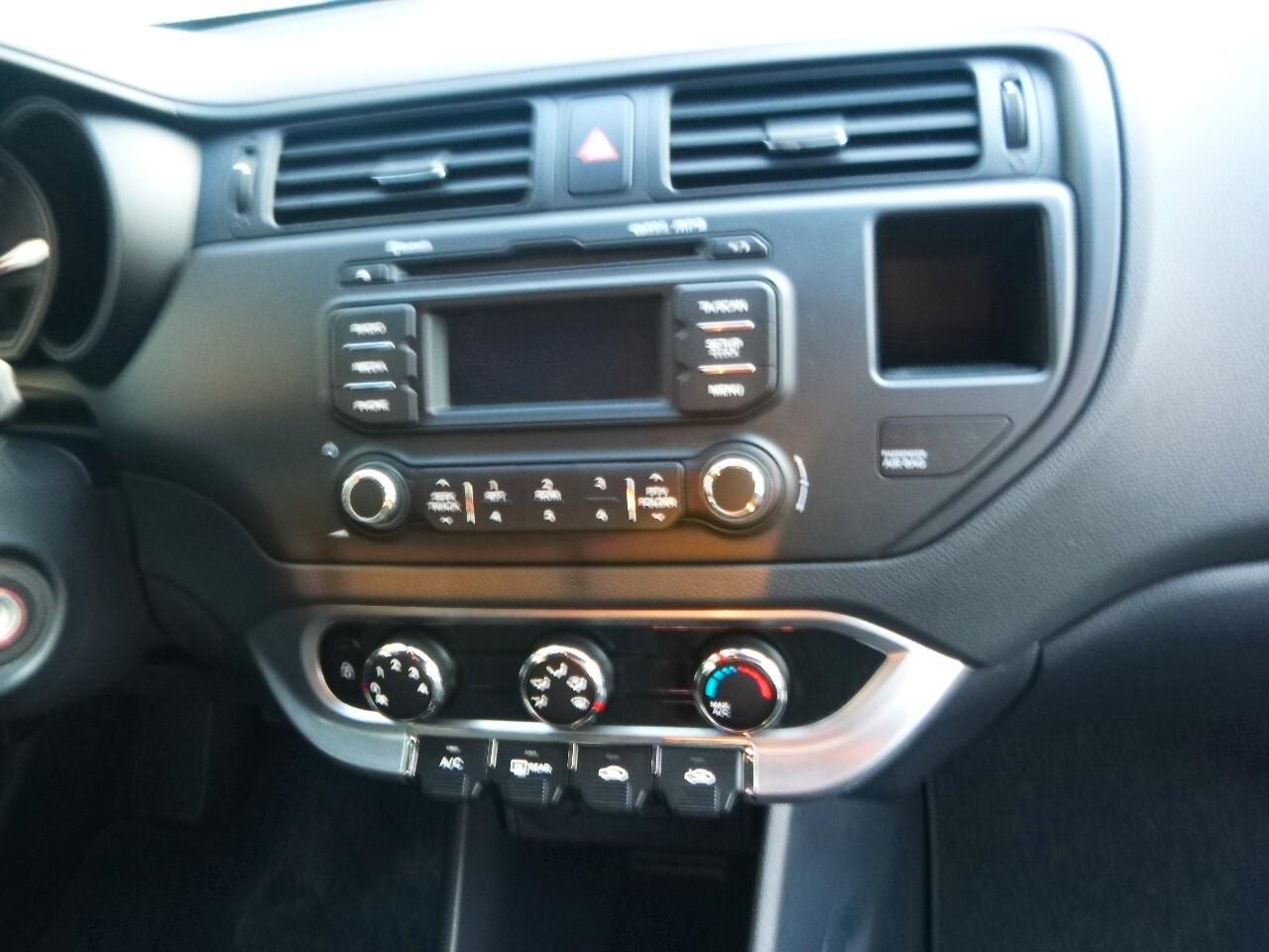 Kia Rio 1.2 CVVT 5p. Active neopatentati