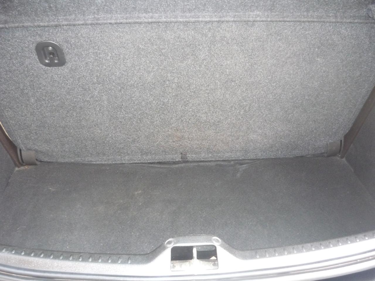 Lancia Ypsilon 1.4 16V Oro Giallo