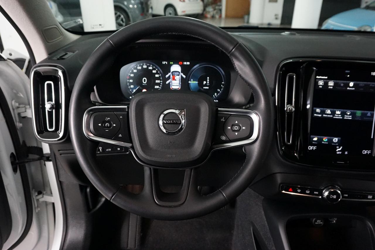 Volvo XC40 T5 Recharge Plug-in Hybrid Inscription Expression