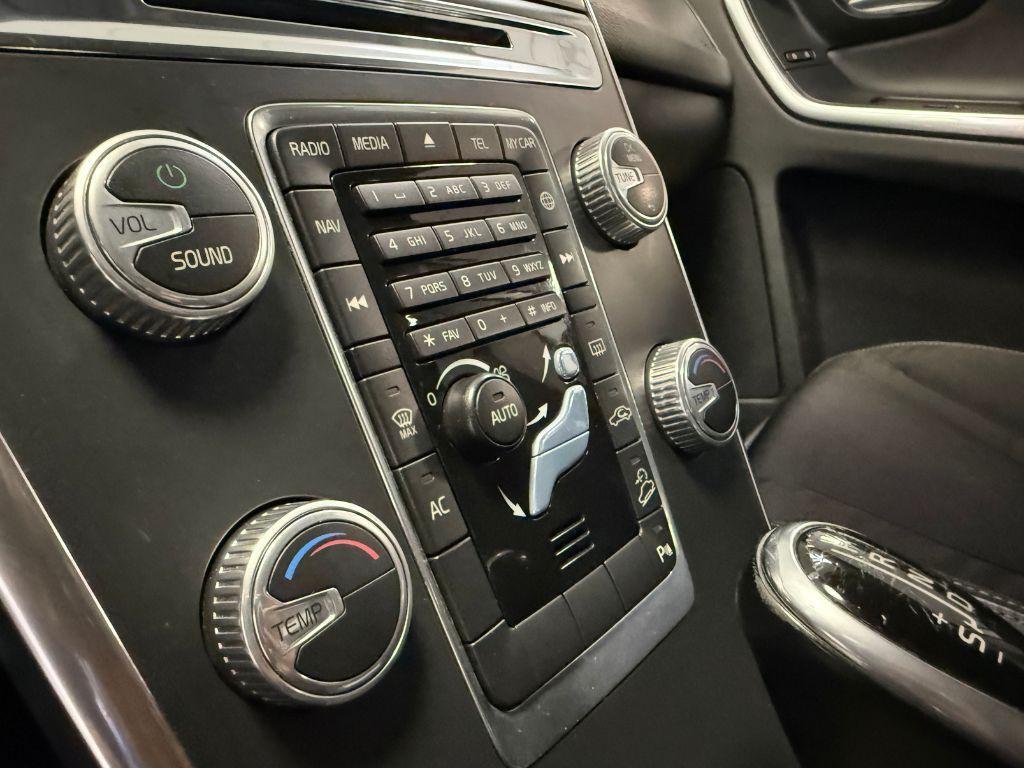 Volvo XC60 2.4 D4 181 CV AWD Momentum