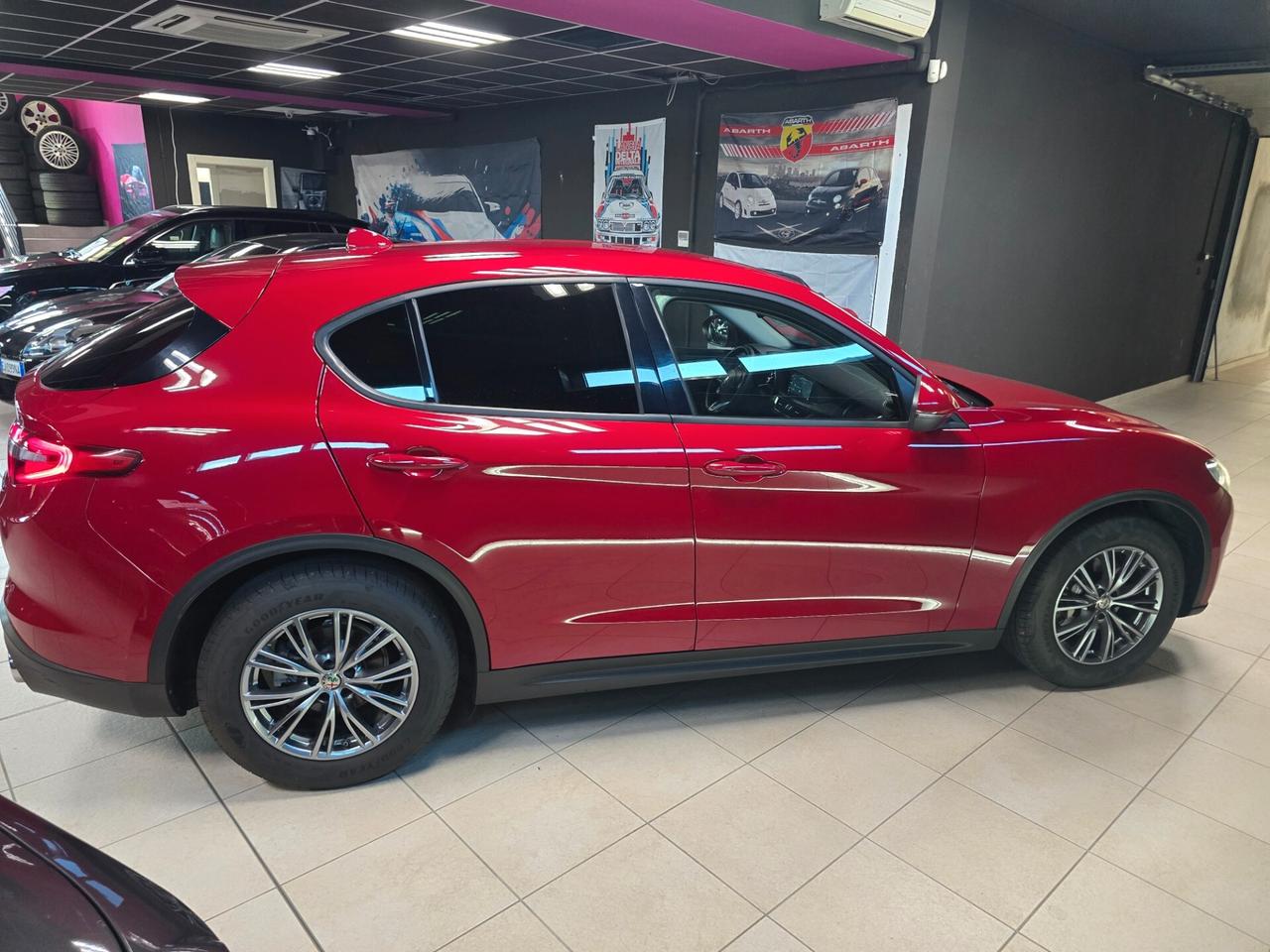 Alfa Romeo Stelvio 2.2 Turbodiesel 160 CV AT8 RWD Business