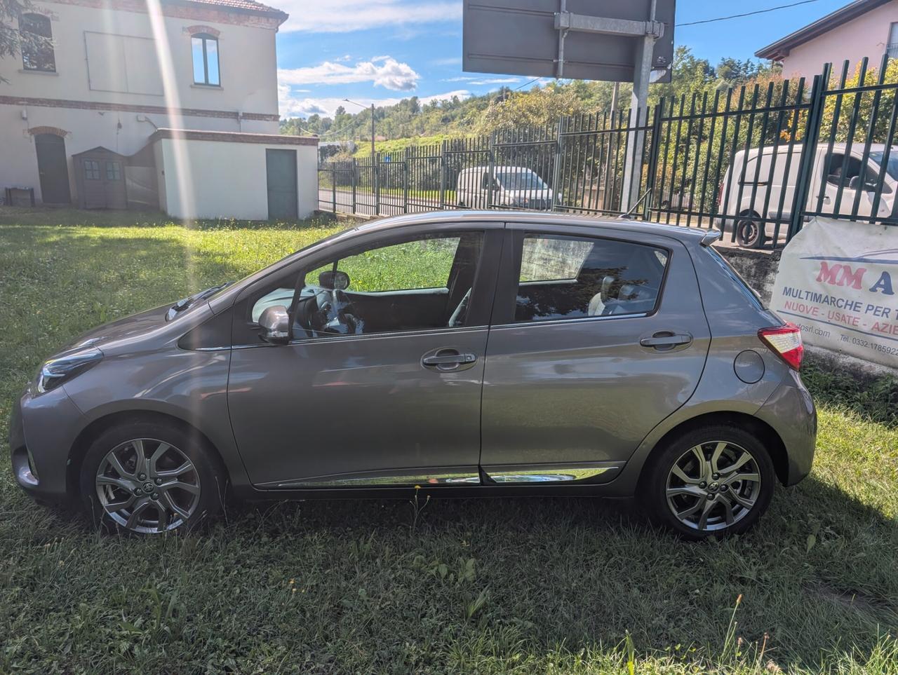 Toyota Yaris 1.0 5 porte Lounge UNICO PROPRIETARIO