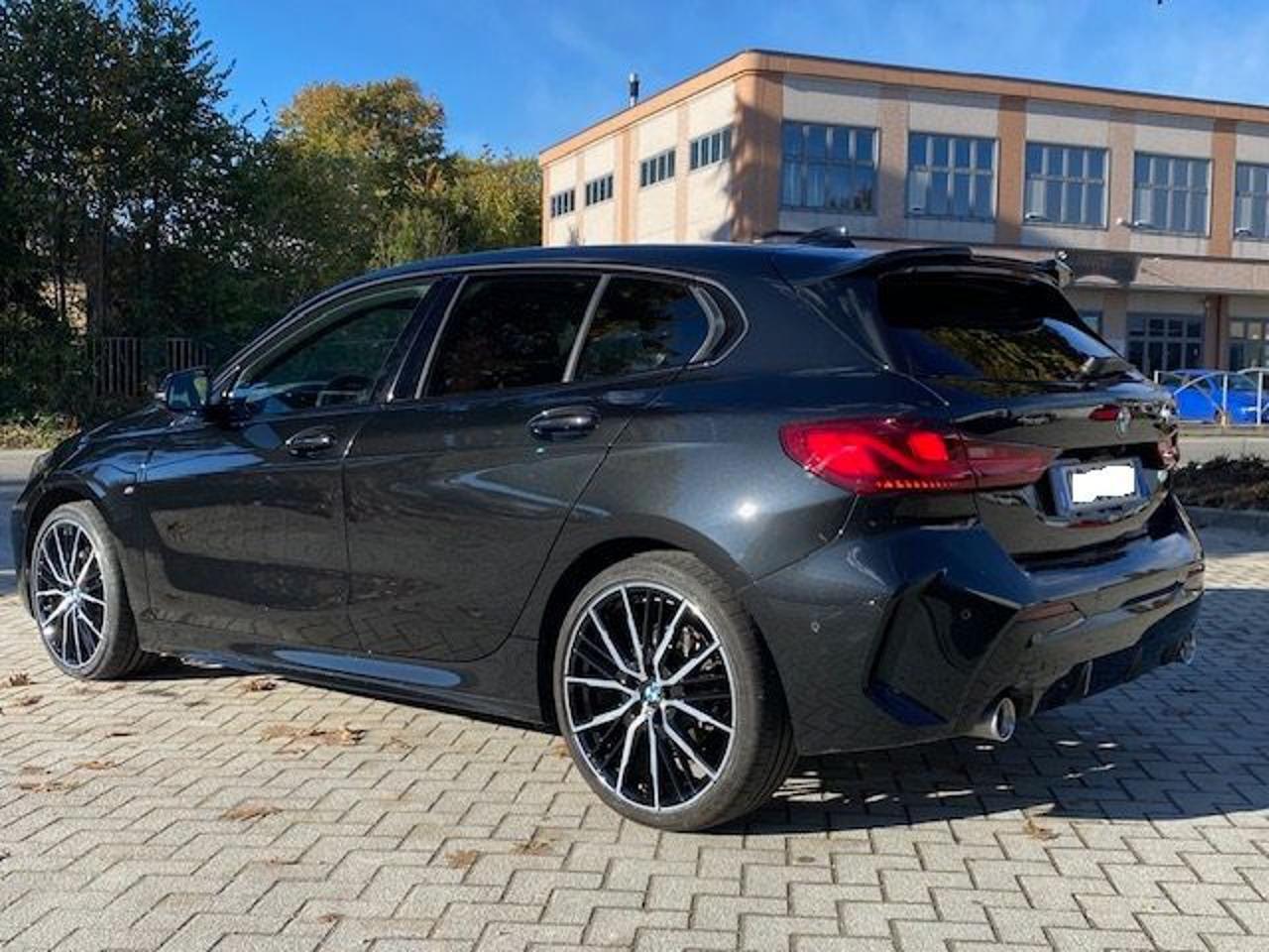 BMW 118 d 5p. Msport Autom Cerchi da 19 uniprop!