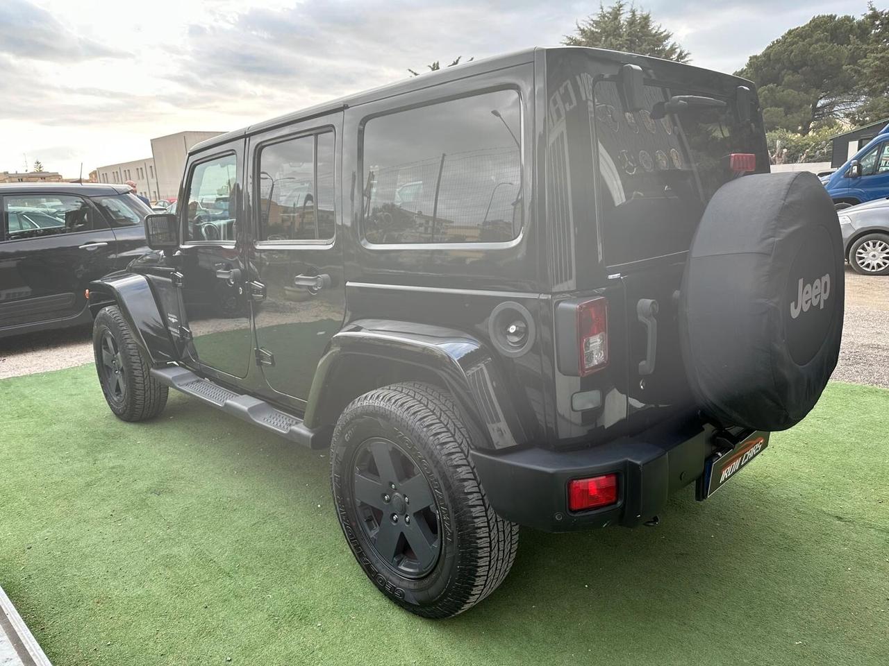 Jeep Wrangler Unlimited 2.8 CRD DPF Sahara Auto