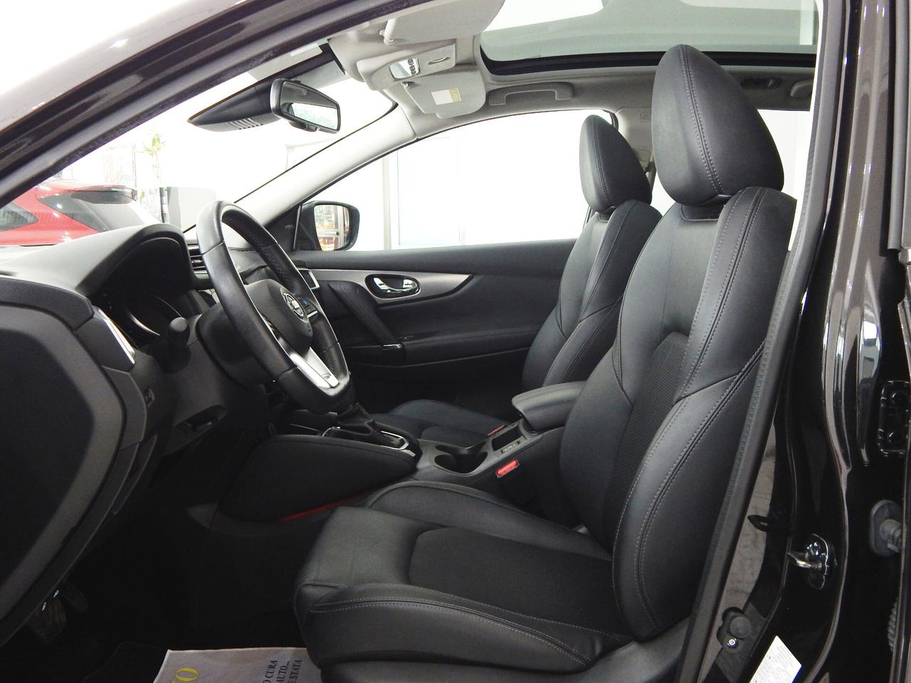 Nissan Qashqai 1.5 dci Tekna 115cv dct TETTO-NAVI-PELLE-RADAR-LED