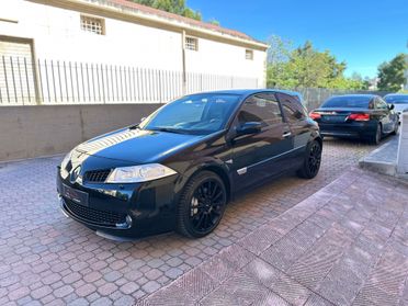 Renault Megane Mégane RS 2.0 T 225CV 3P RENAUT SPORT F1 TEAM