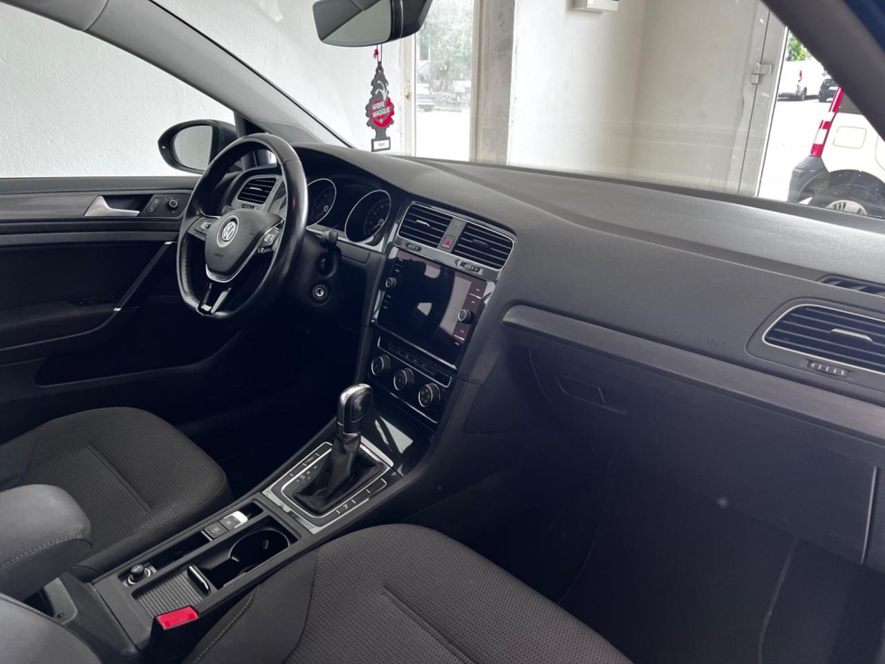 Volkswagen Golf 1.6