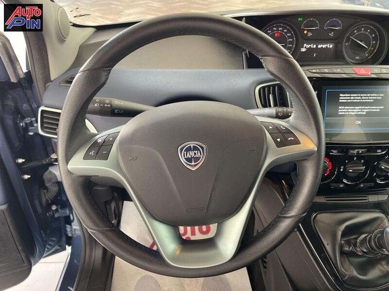 Lancia Ypsilon Ypsilon 1.0 FireFly 5 porte S&S Hybrid Platino