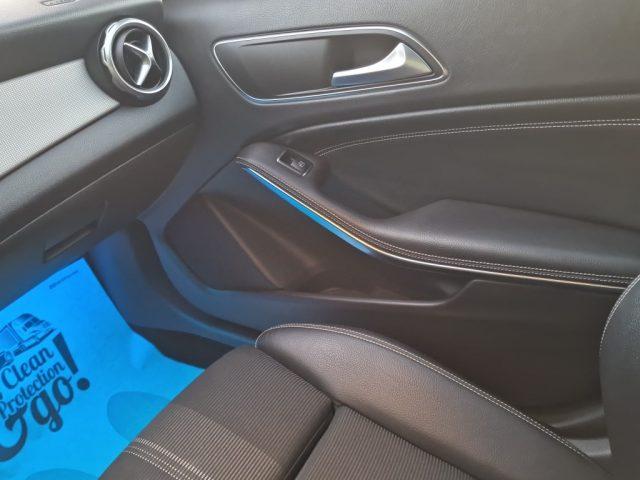 MERCEDES-BENZ GLA 200 d Automatic 4Matic Sport