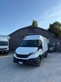 Iveco Daily 35S12V 2.3 HPT PC-TN Furgone