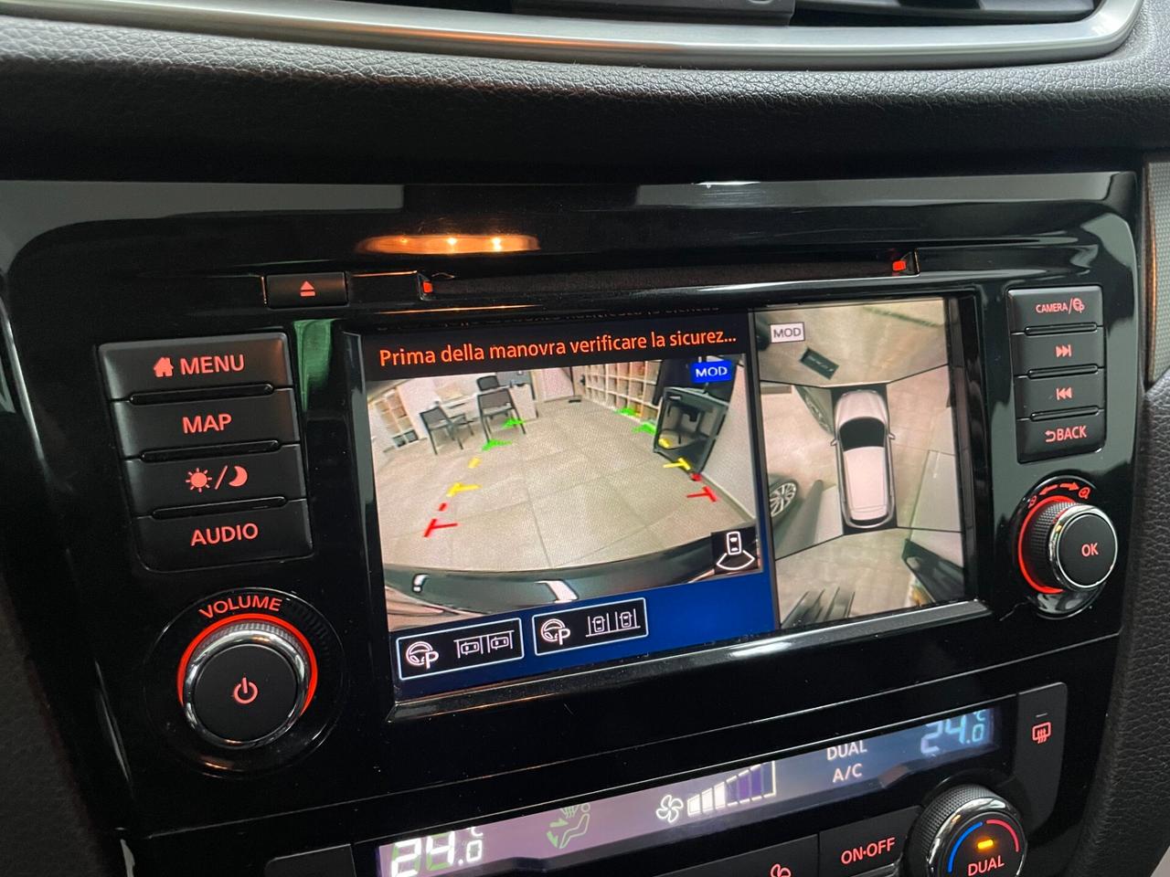 Nissan Qashqai N-Connecta / 1.5 dCi 115 CV / Cambio Automatico / Diesel