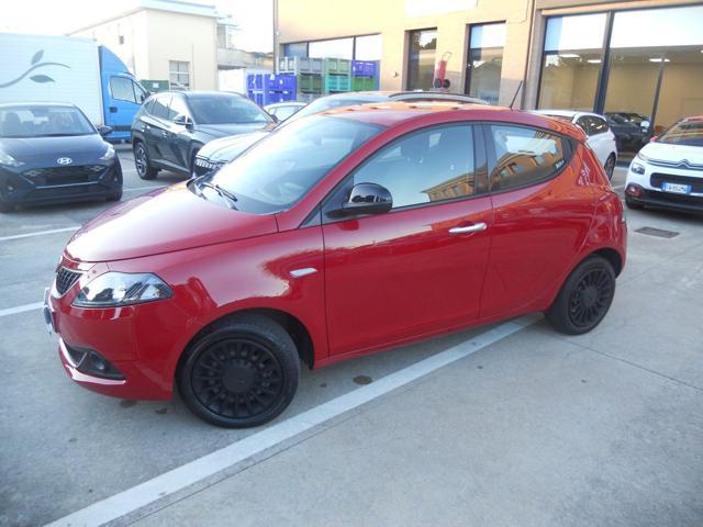 LANCIA Ypsilon 1.0 FireFly 5 porte S&S Hybrid Silver