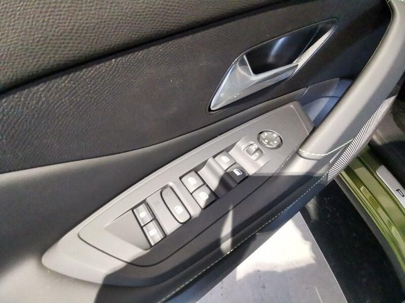 Peugeot 408 GT Exclusive Hybrid 145 e-DSC6
