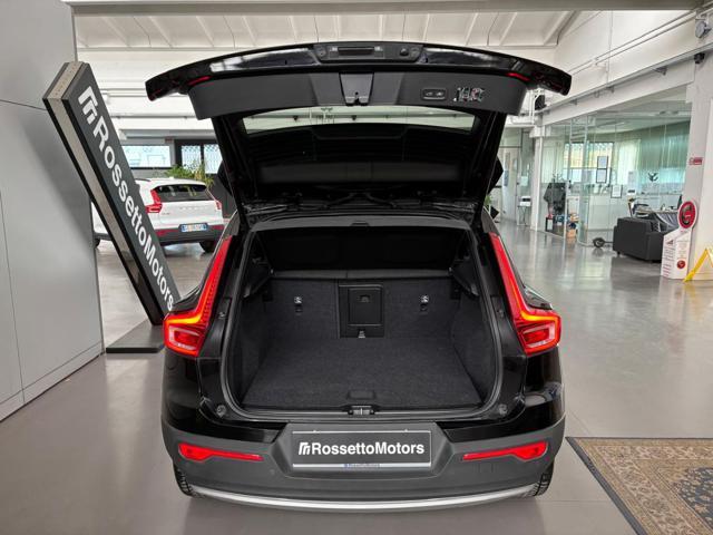 VOLVO XC40 T4 Recharge Plug-in Hybrid Inscription Expression