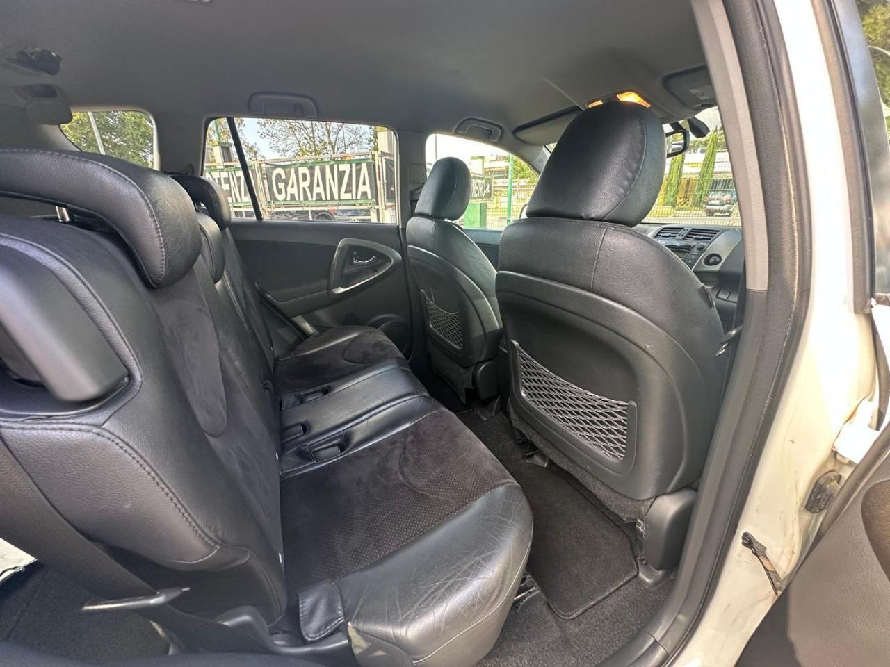 TOYOTA RAV 4 RAV4 Crossover 2.2 D-Cat A/T 150 CV Executive