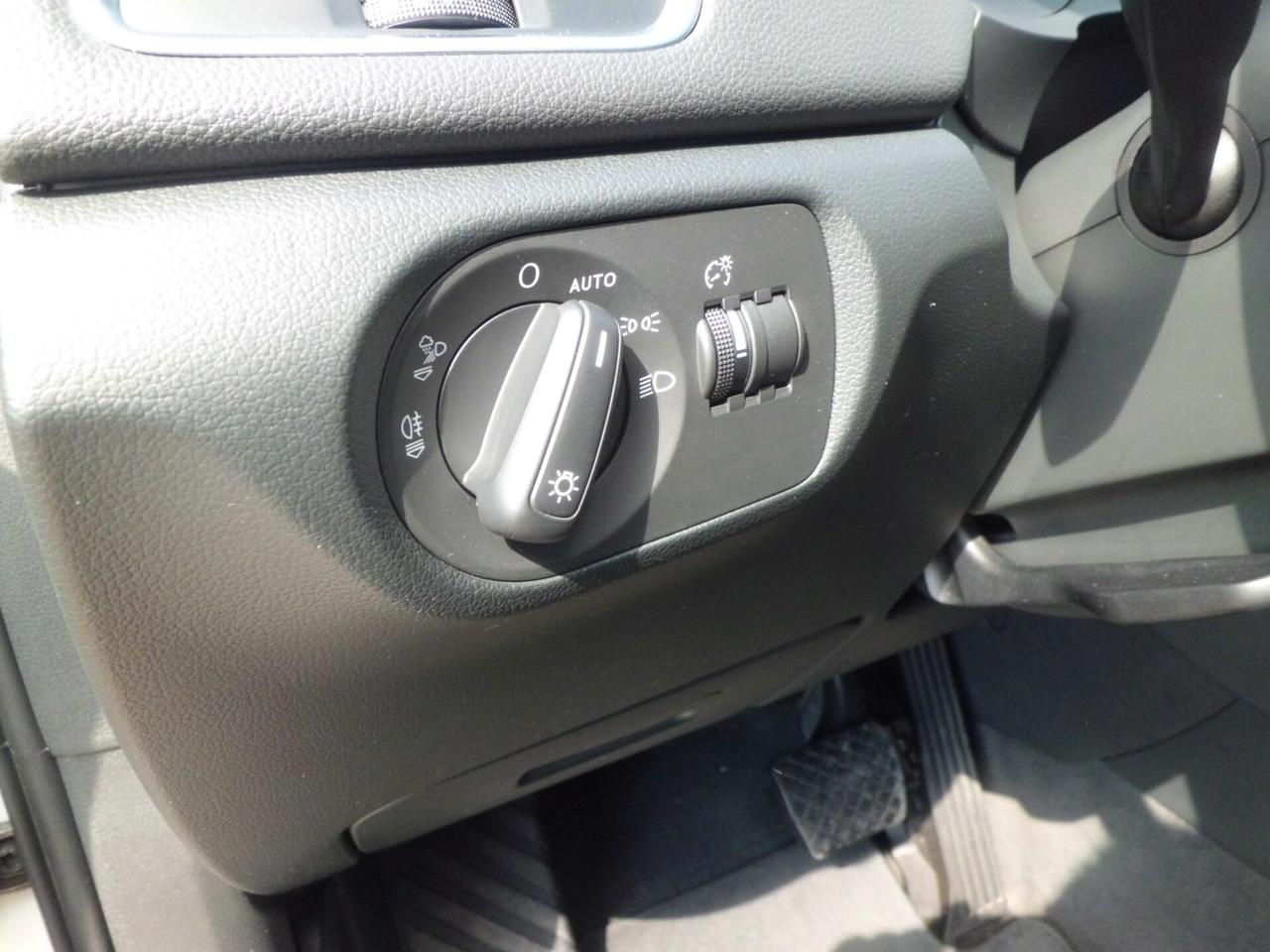 Audi Q3 2.0 TDI 120 CV S-LINE- STRONIC