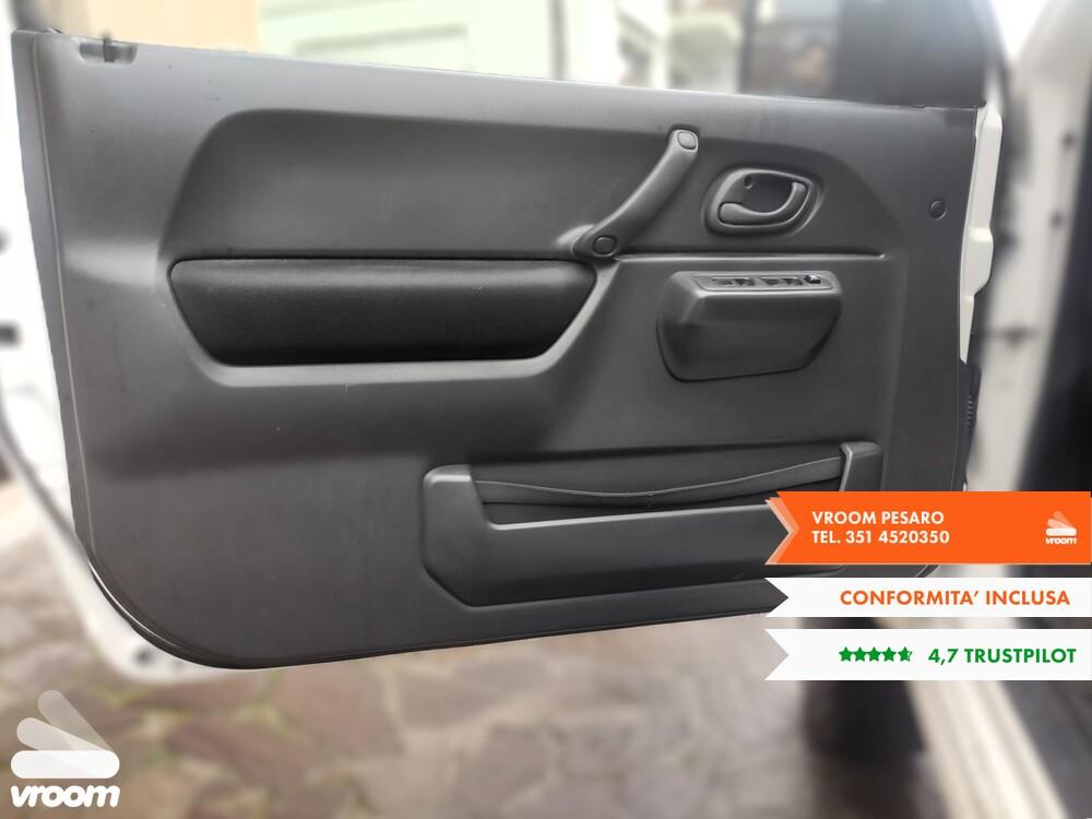 SUZUKI Jimny 3ª serie Jimny 1.3i 16V cat 4WD JLX