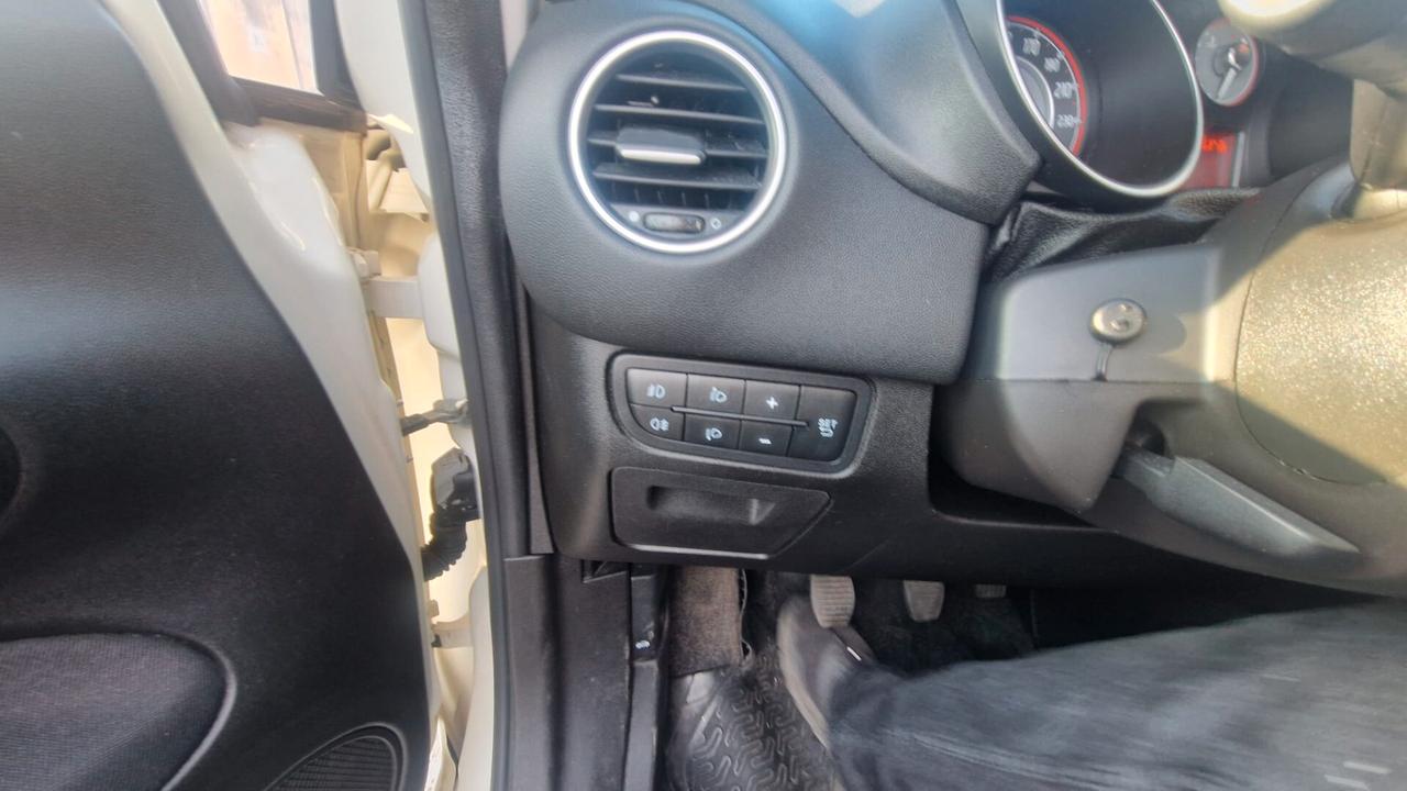 Fiat Punto 1.4 8V 5 porte Natural Power Street