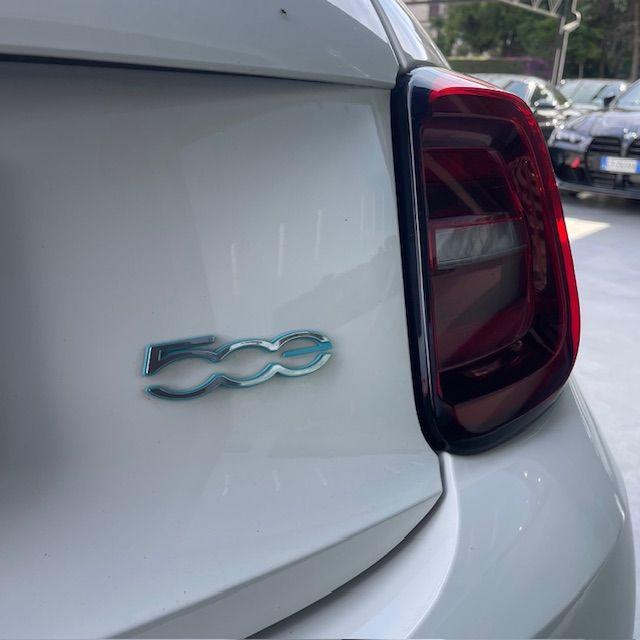 FIAT - 500 E - 500 La Prima Berlina