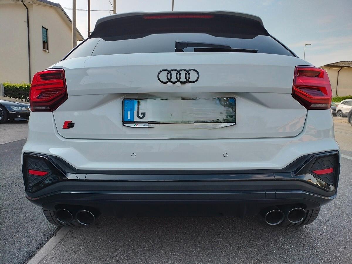 Audi Q2 SQ2 TFSI quattro S tronic sport attitude