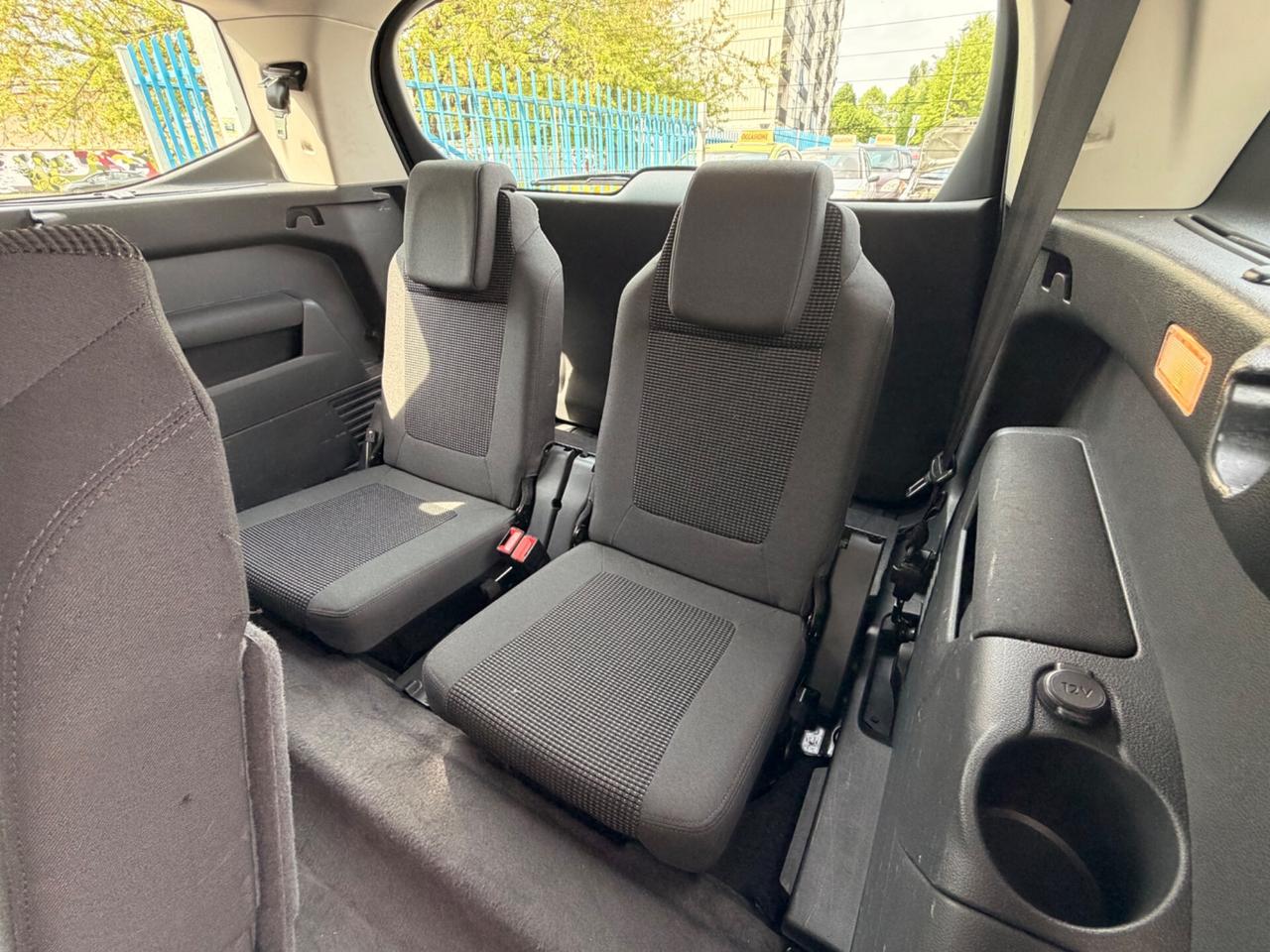 Peugeot 5008 1.6 HDi 112CV 7 Posti 2012