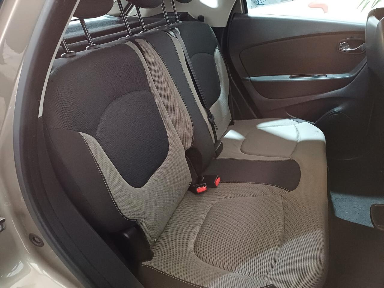 Renault Captur 1.5 dCi AUTOMATICA - 2016