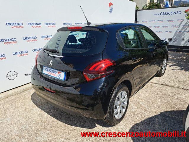 PEUGEOT 208 1.2 PureTech 82 Allure