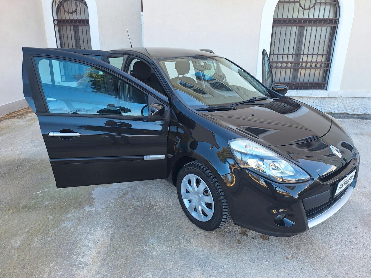 Renault Clio 1.2 5 porte NAVI PERFETTA 2012