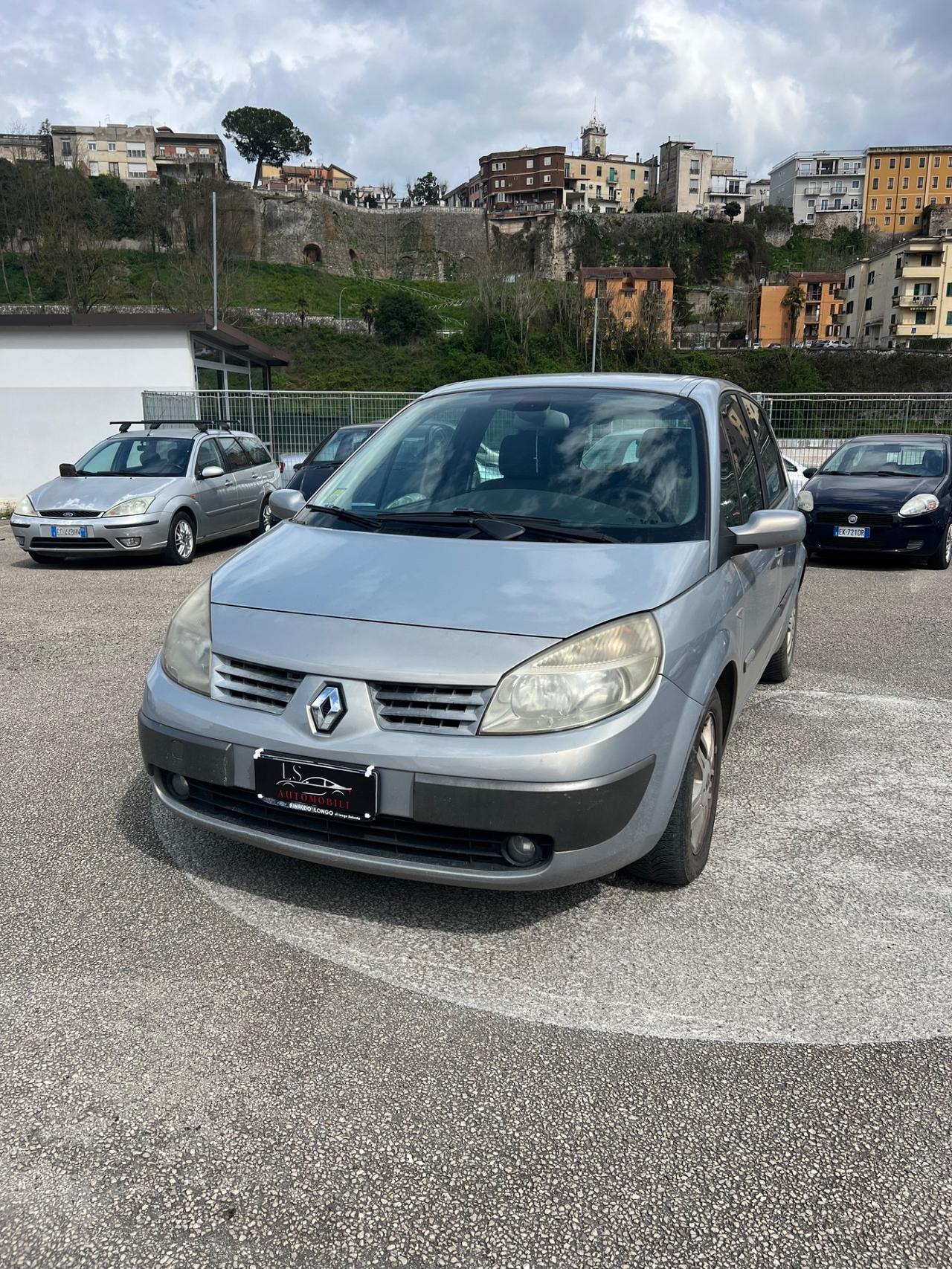 Renault Scenic Scénic 1.9 dCi/130CV Luxe Dynamique