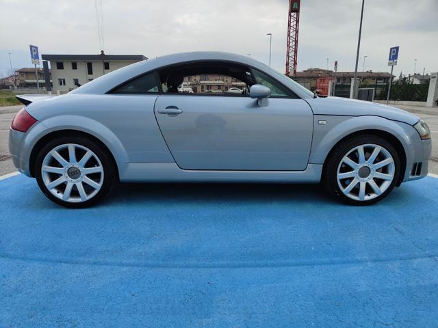 AUDI TT Coupé 3.2 Quattro ( CAMBIO MANUALE )