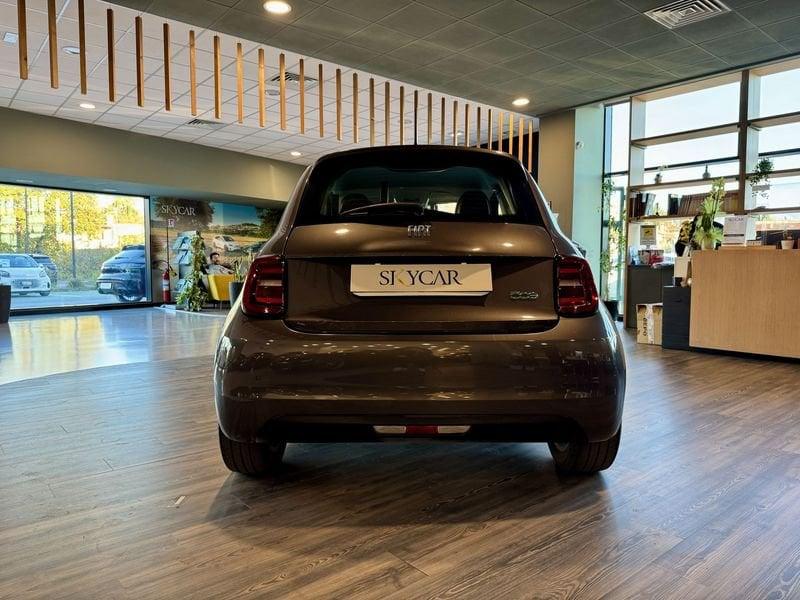 FIAT 500 500e 3+1 42 kWh Icon +