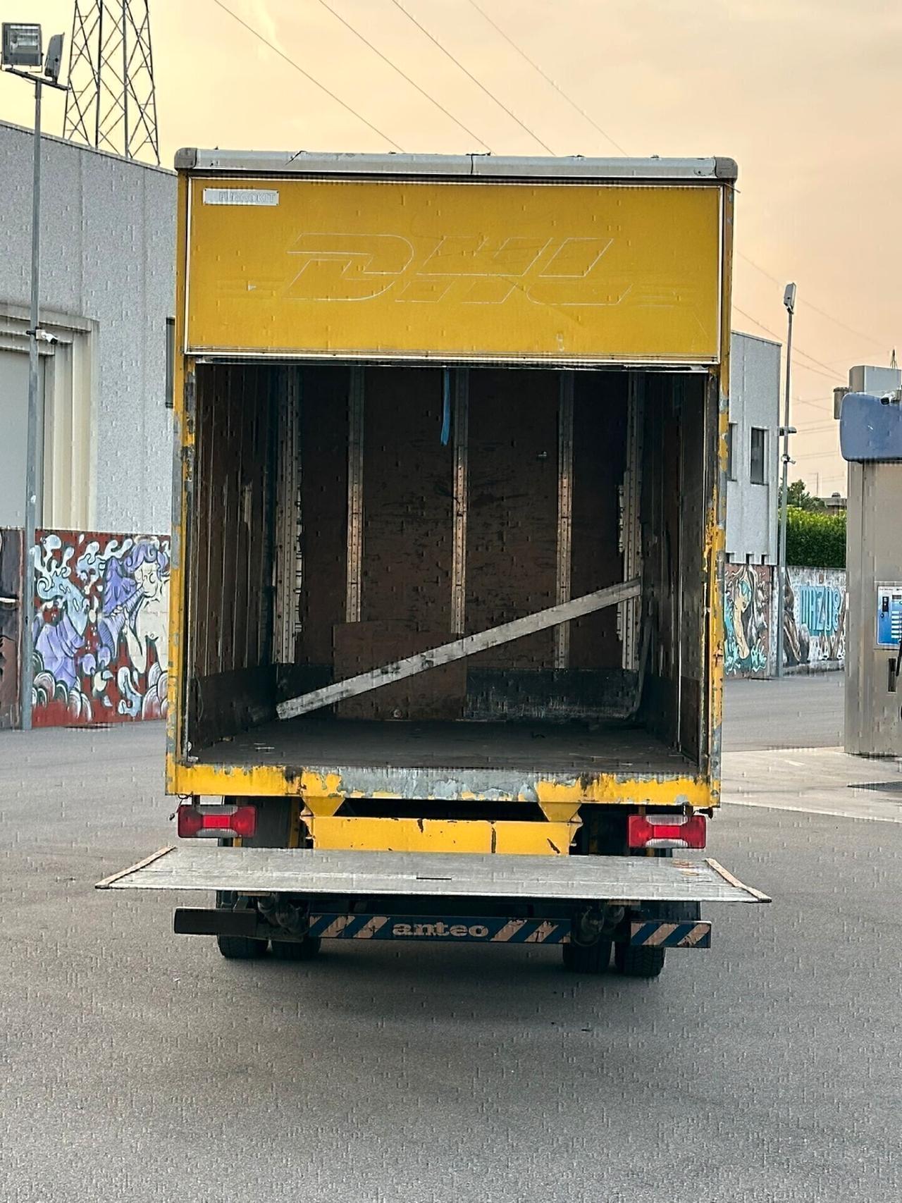 MERCEDES SPRINTER CON PEDANA CARICATRICE SUPER PREZZO!