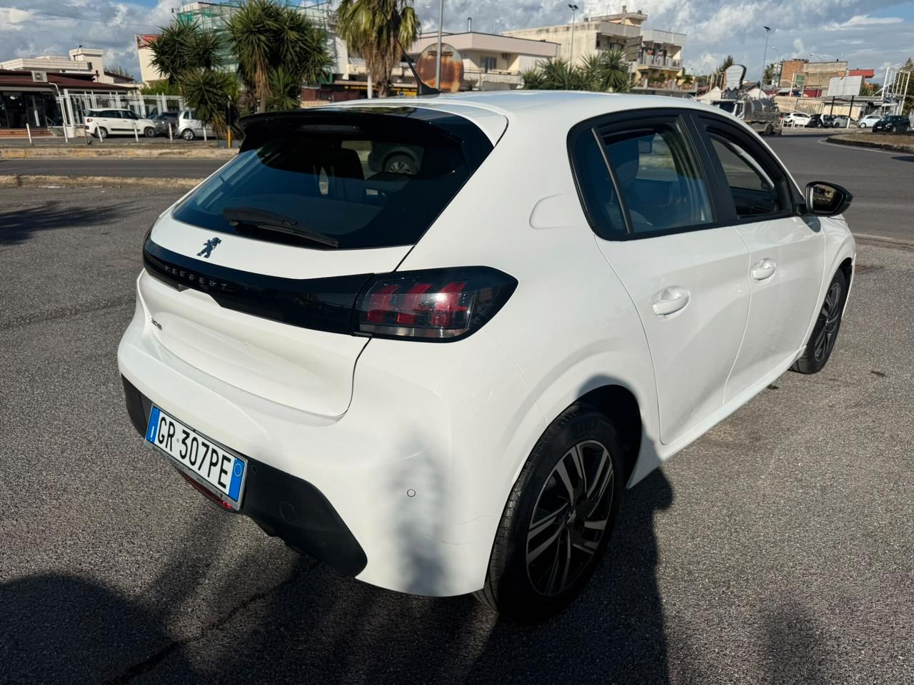 PEUGEOT 208 5PORTE 1.2BENZINA 75CV SOLO42.000KM