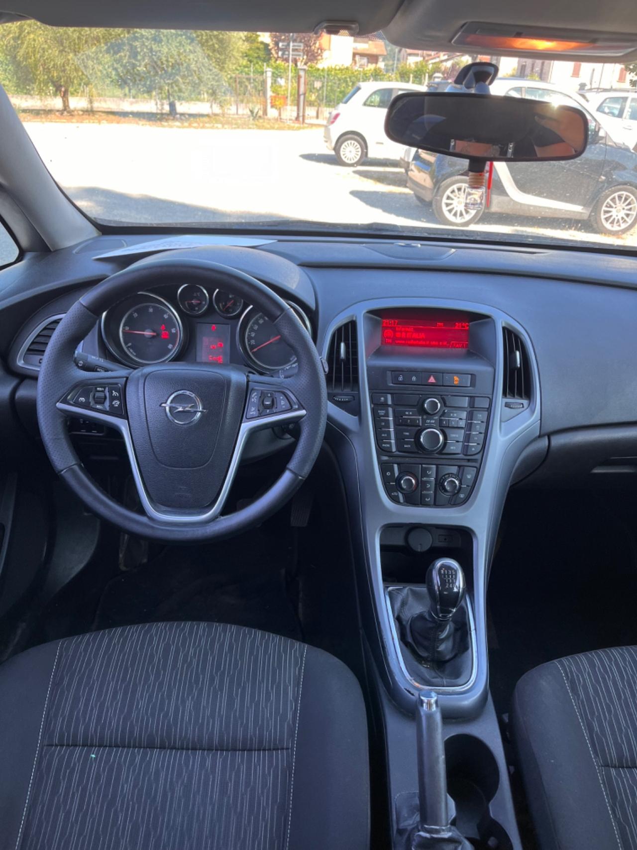 Opel Astra 1.7 CDTI 110 CV 2014 Sports Tourer Cosmo