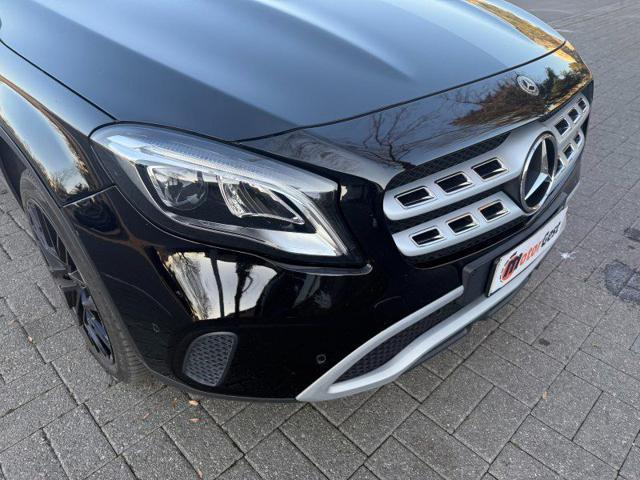 MERCEDES-BENZ GLA 180 Sport