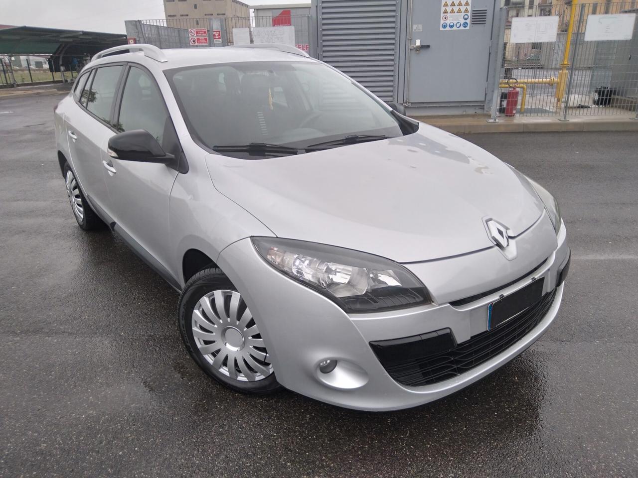 Renault Mégane 1.5 dCi 90CV SporTour Wave x neopatentati